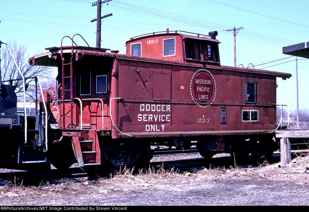 Missouri Pacific caboose MP #12013